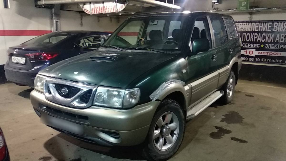 Nissan Terrano II Рестайлинг 2 2000