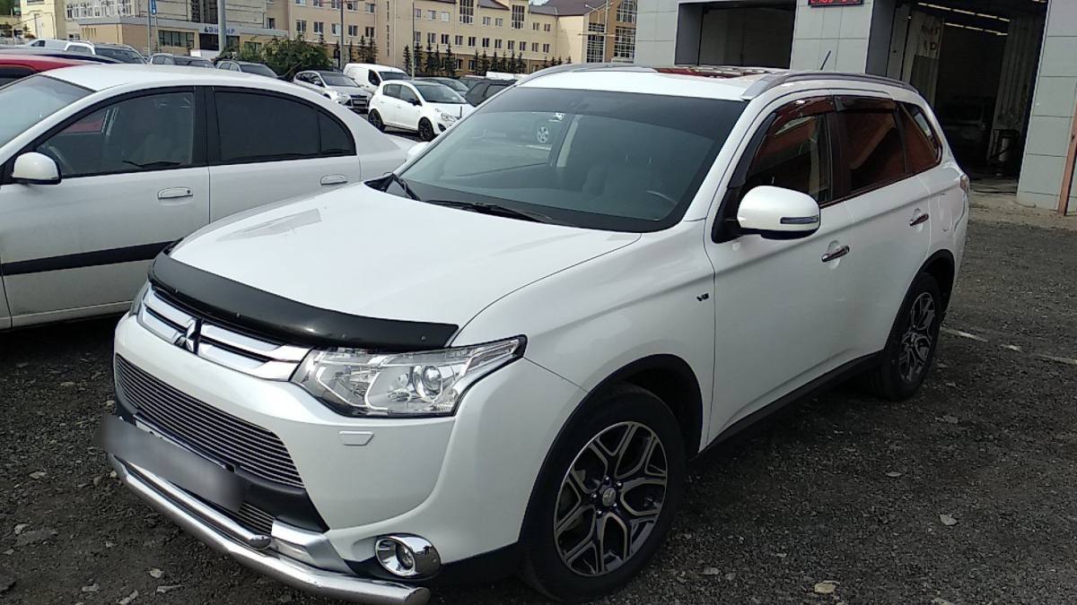 Mitsubishi Outlander III Рестайлинг