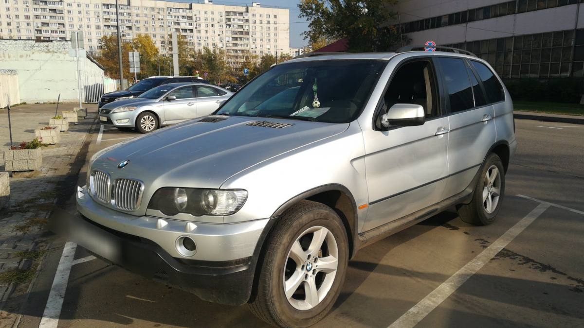 BMW X5 I (E53)