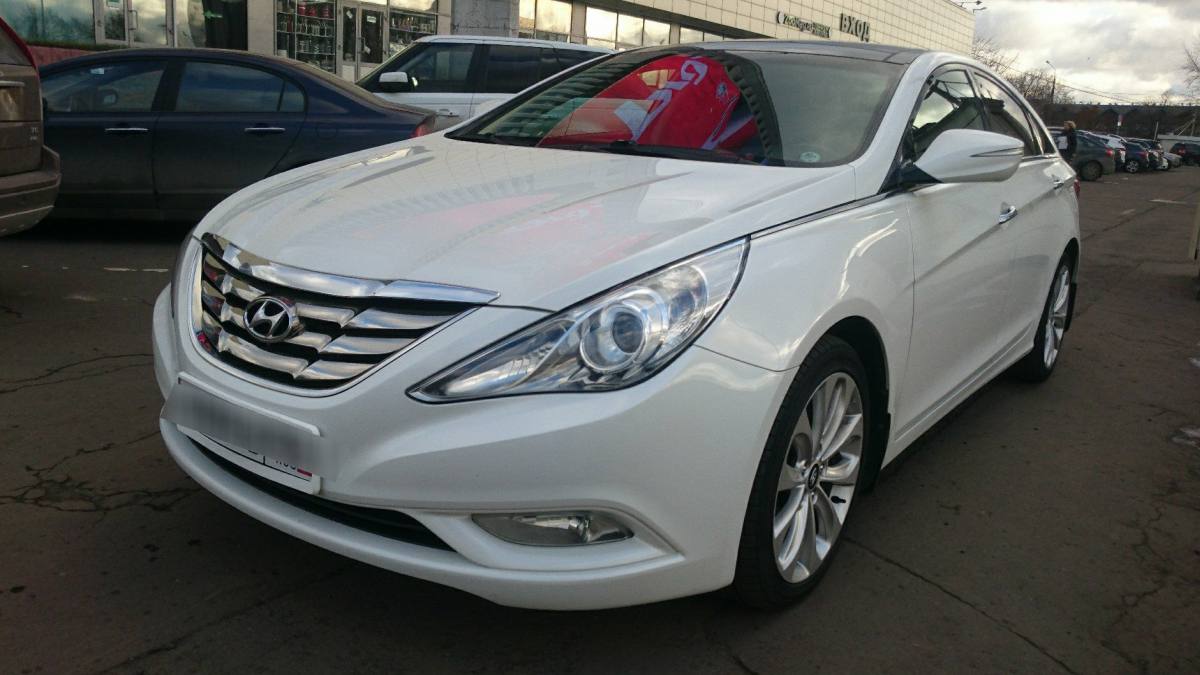 Hyundai Sonata VI (YF)