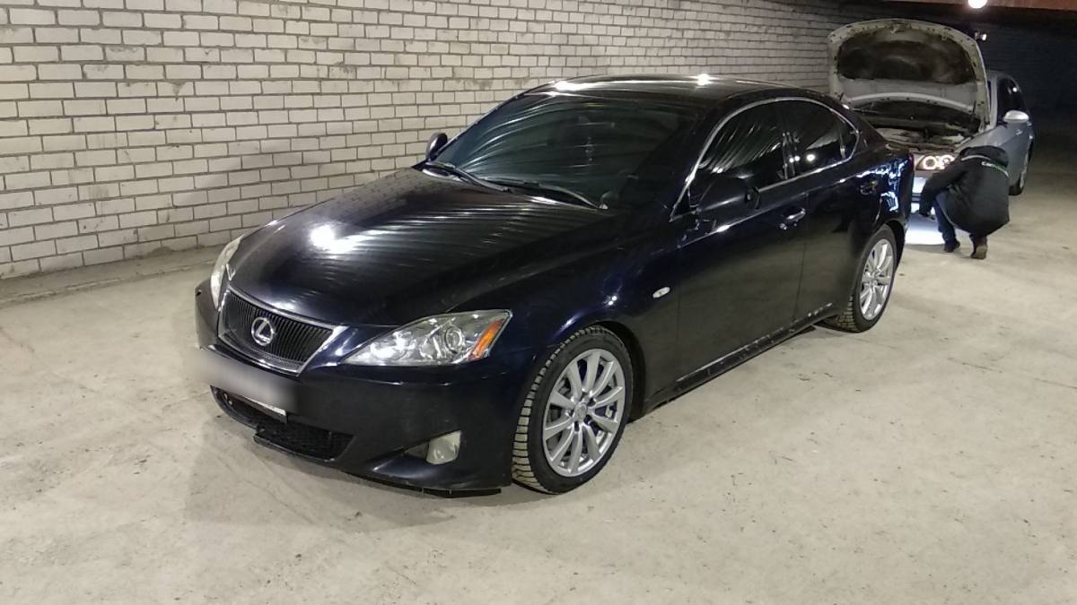 Lexus IS II