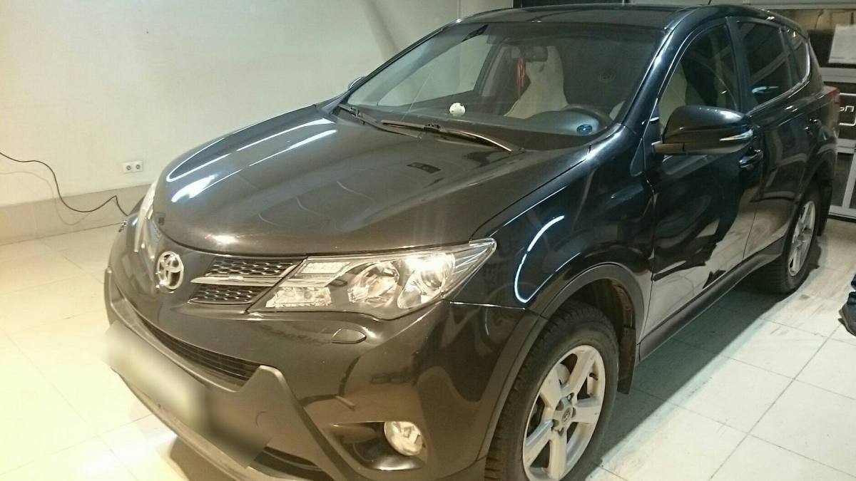 Toyota RAV 4 IV (CA40) 2013