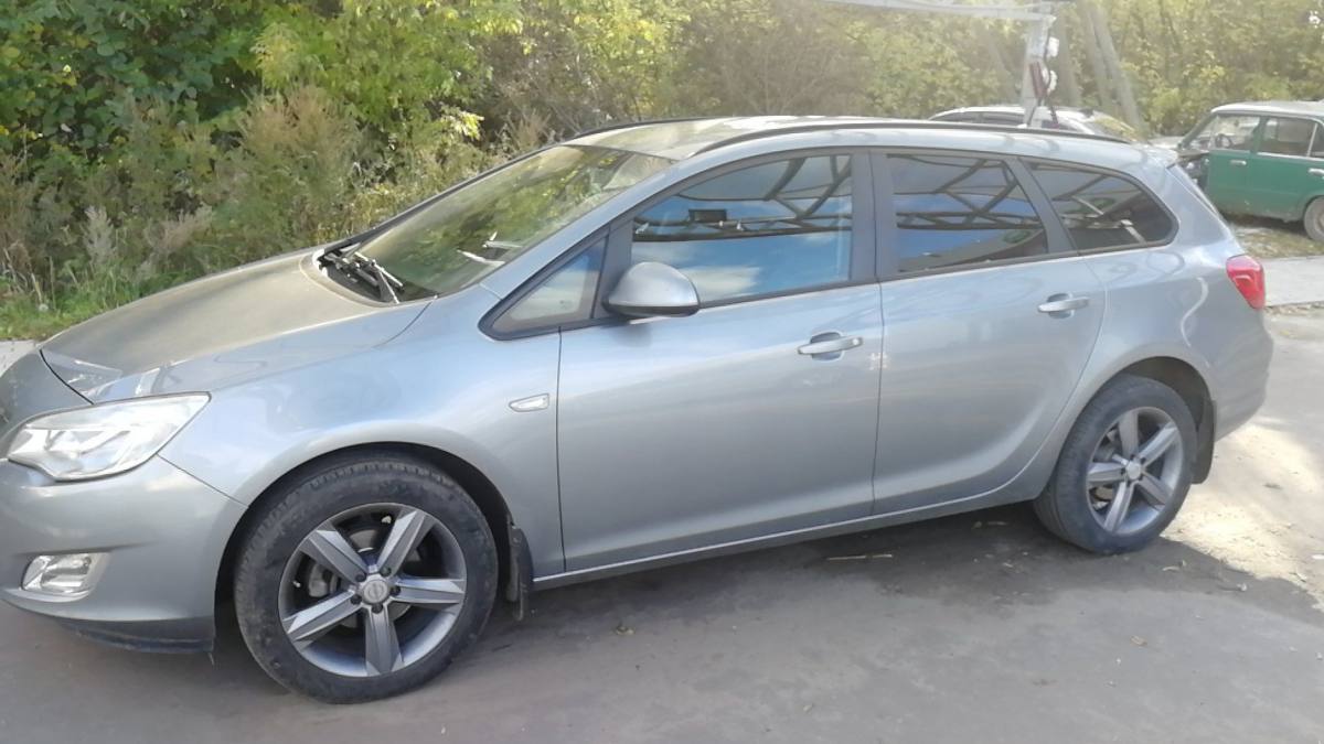 Opel Astra J Рестайлинг 2012