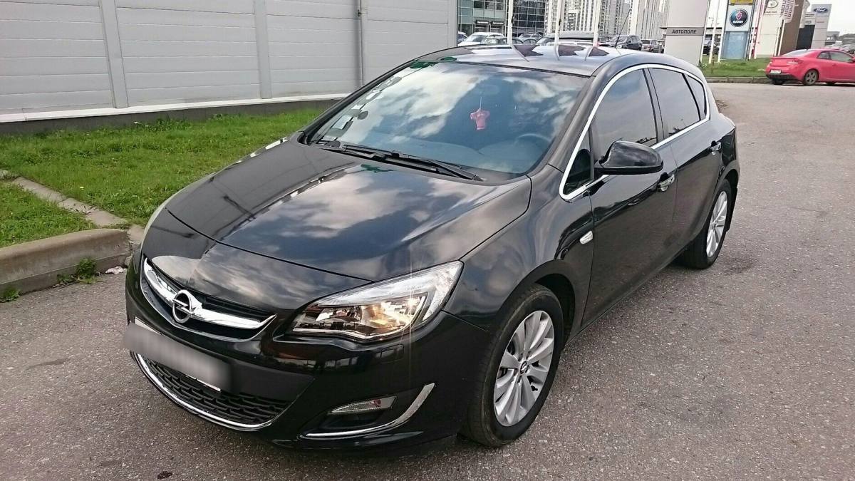 Opel Astra J Рестайлинг 2013