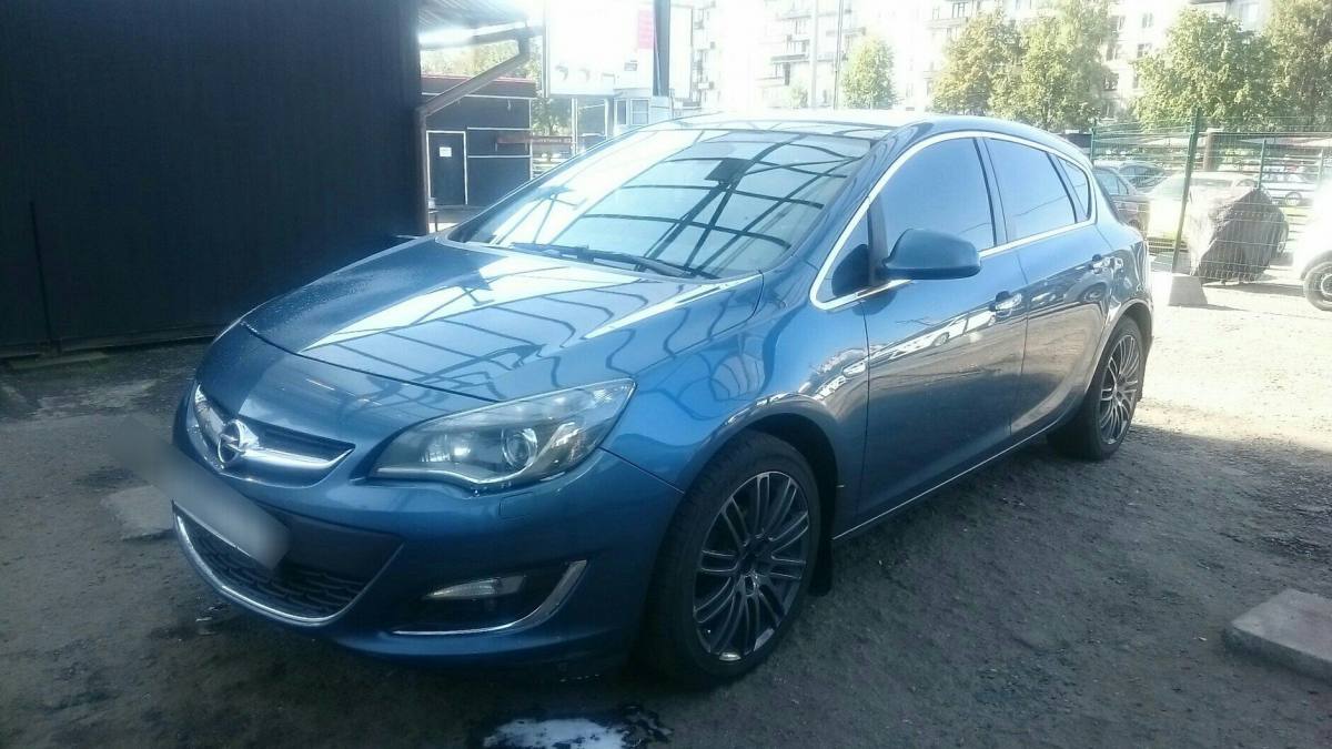 Opel Astra J Рестайлинг 2013