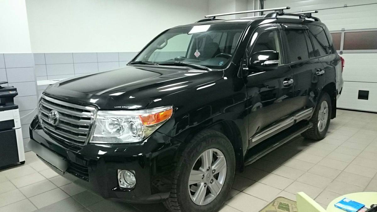 Toyota Land Cruiser 200 Series Рестайлинг