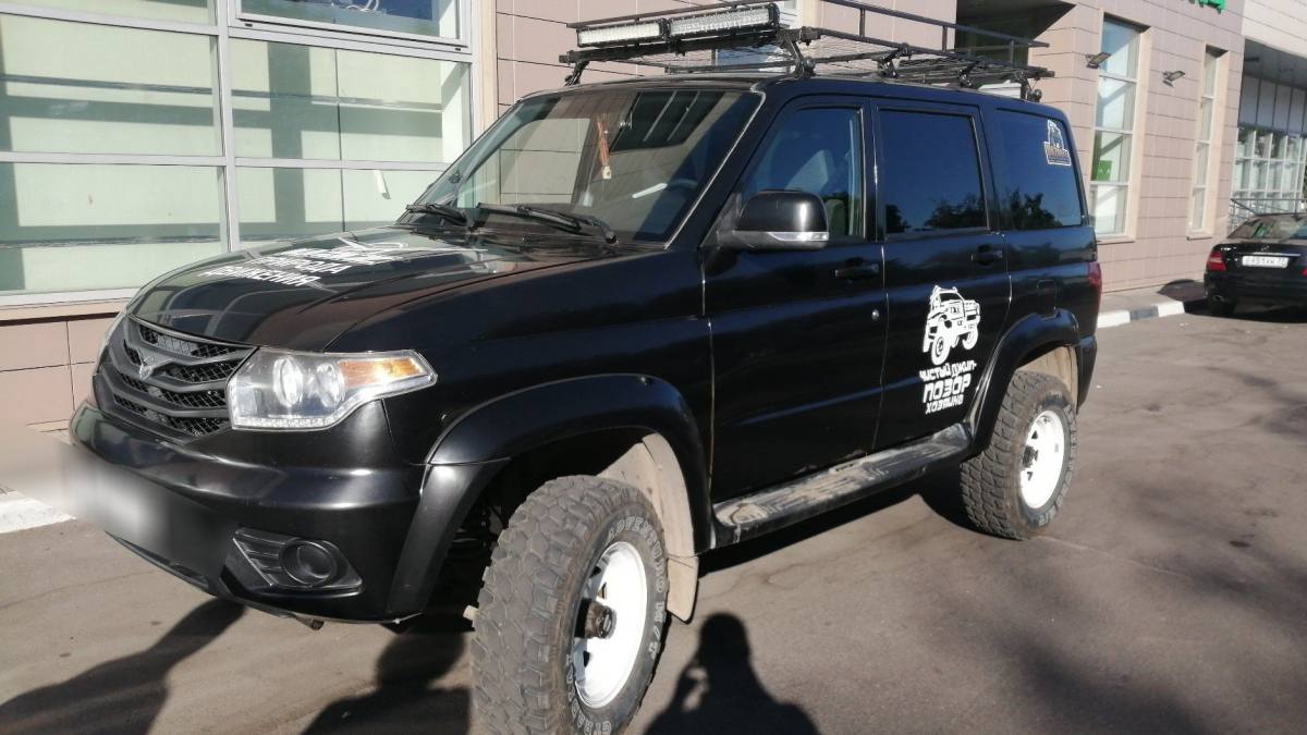 УАЗ Patriot I Рестайлинг 2 3163 2.7 MT (128 л.с.) 4WD [2014] 2014