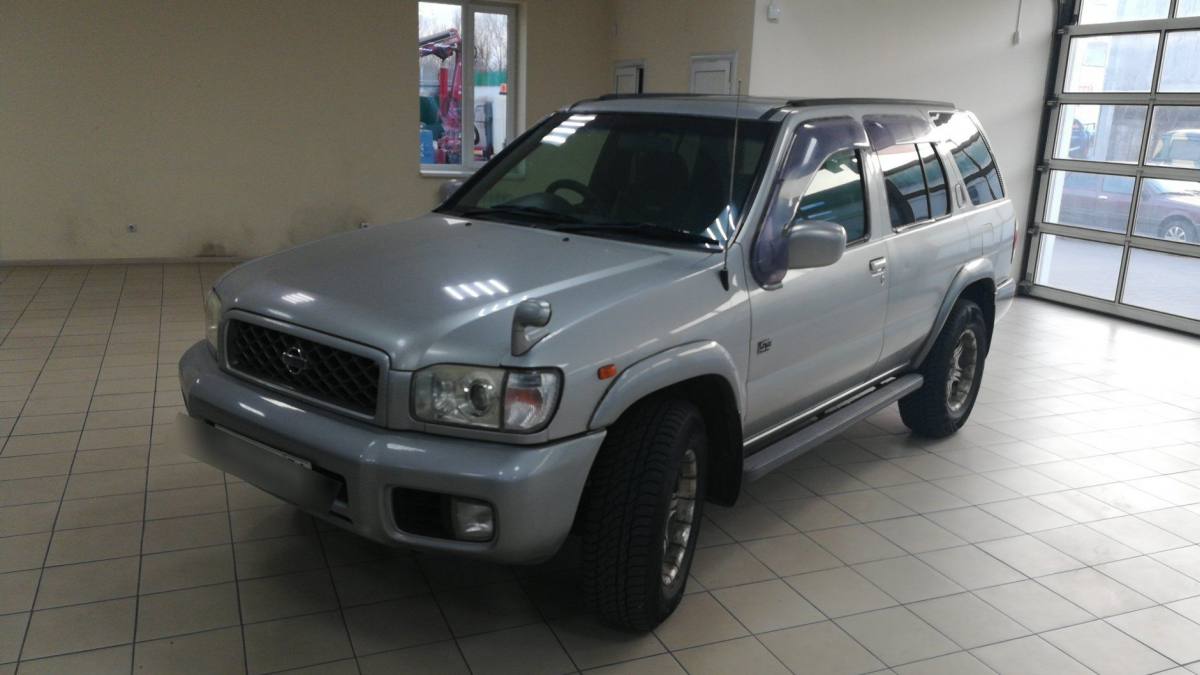 Nissan Terrano II Рестайлинг 2 2002