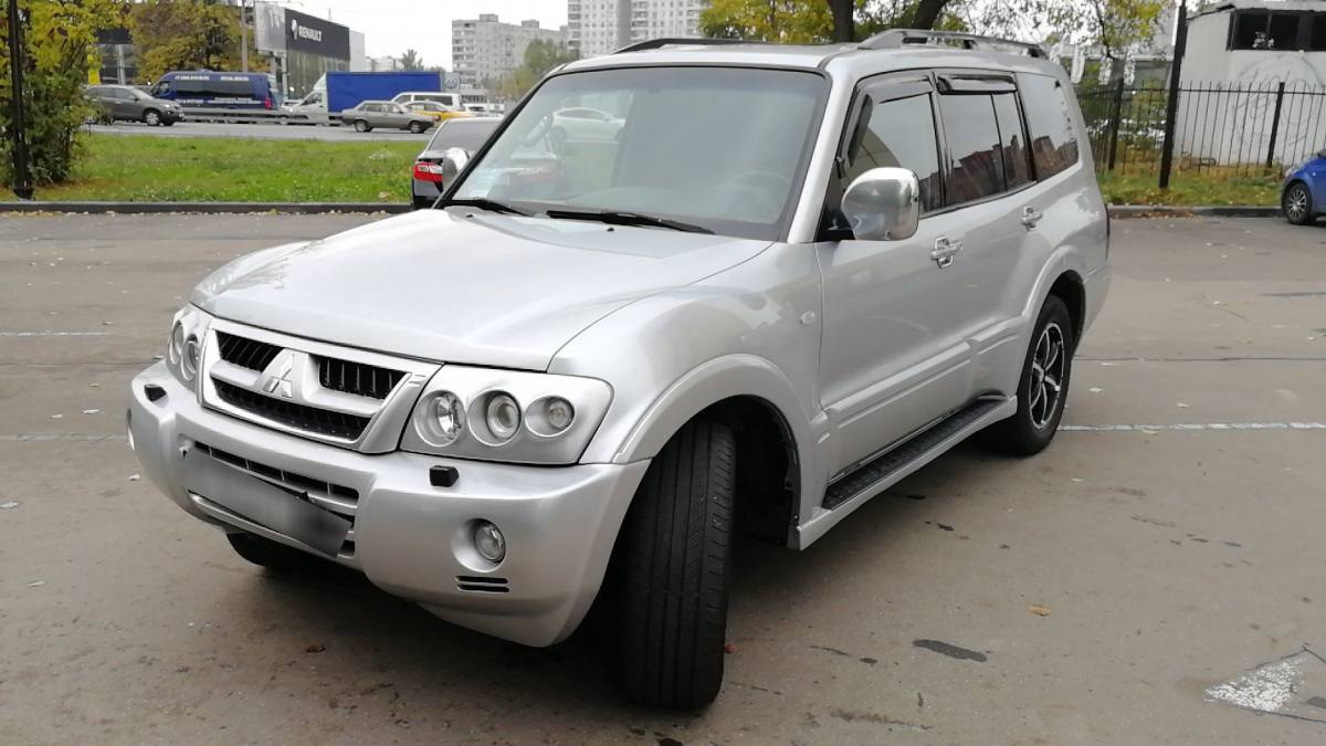 Mitsubishi Pajero III