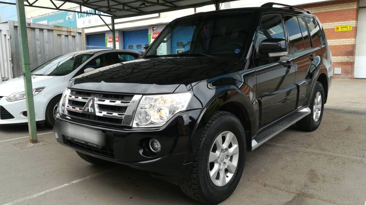 Mitsubishi Pajero IV Рестайлинг 1