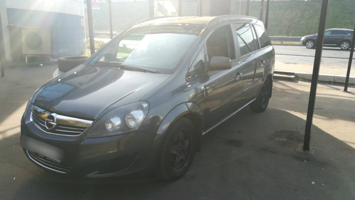 Opel Zafira B Рестайлинг