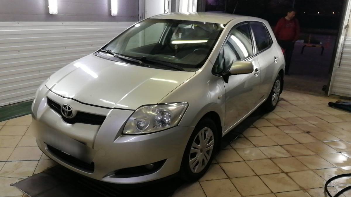 Toyota Auris I