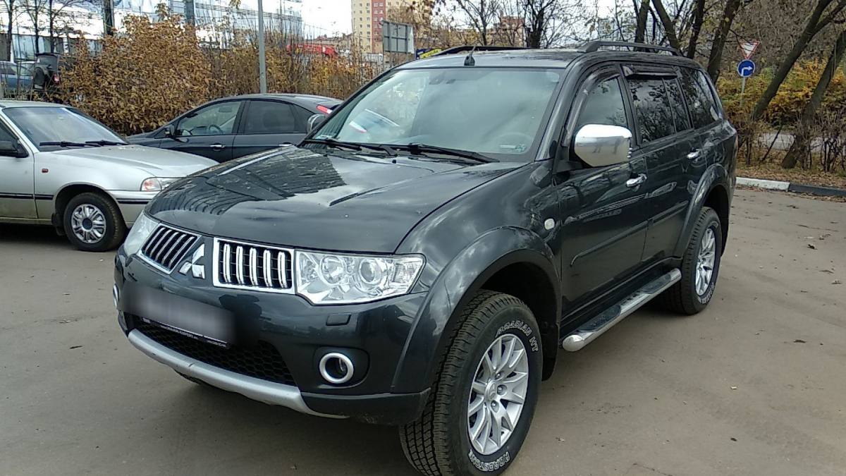 Mitsubishi Pajero Sport II 2011