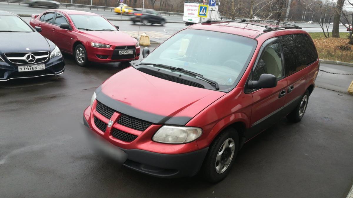 Dodge Caravan IV 2002