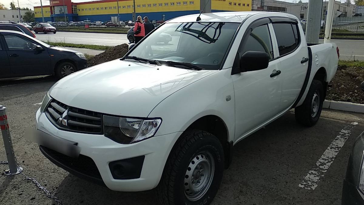 Mitsubishi L200 IV