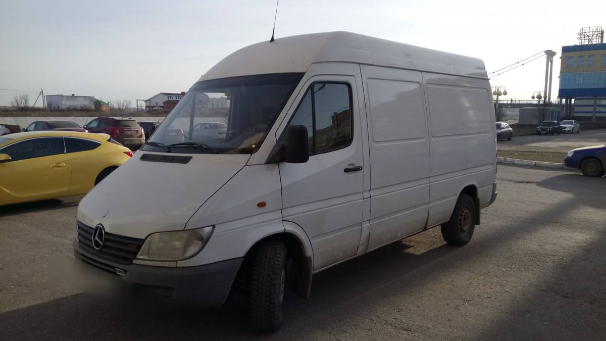 Mercedes-Benz Sprinter 2т Фургон 2001