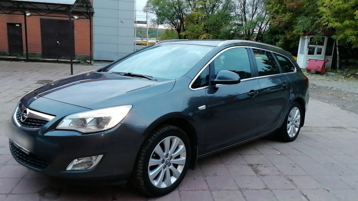 Opel Astra J 2012