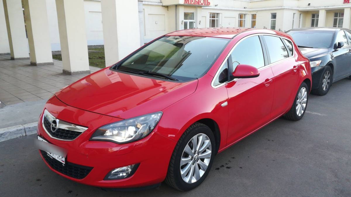 Opel Astra J 2010