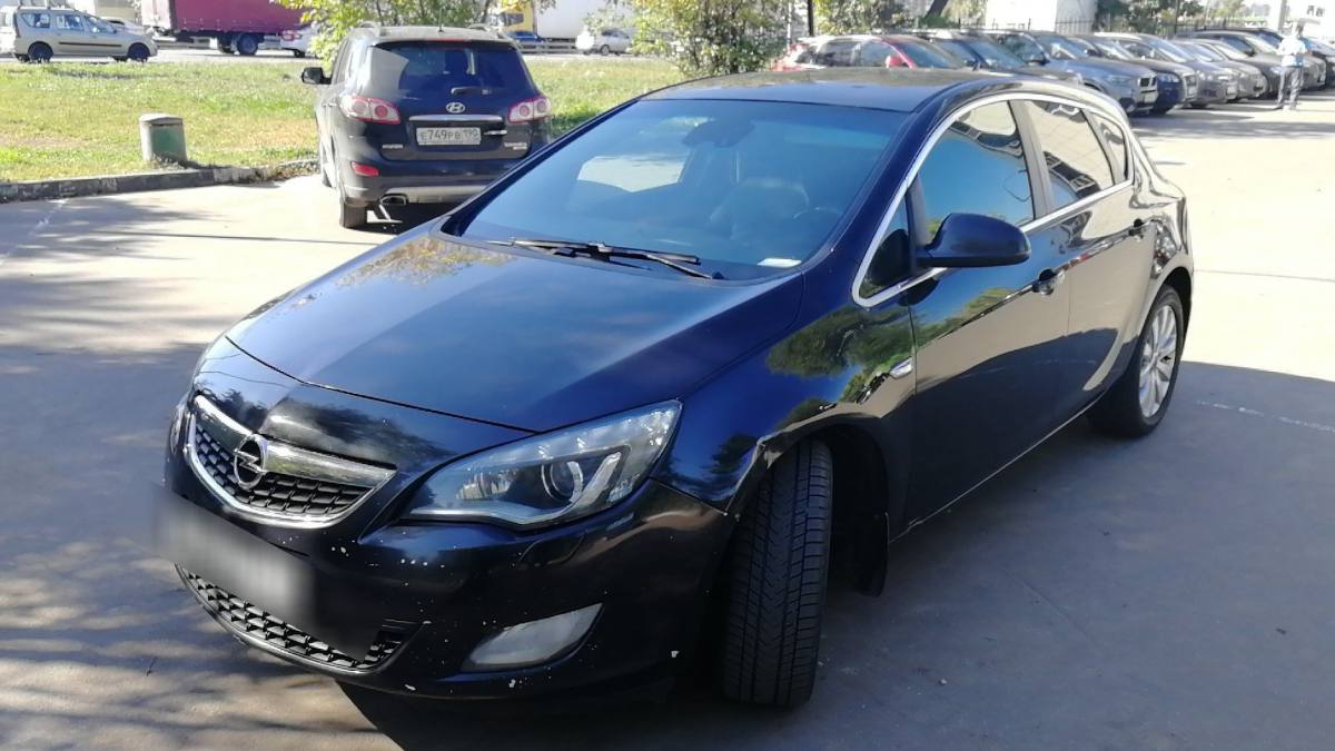 Opel Astra J 2010