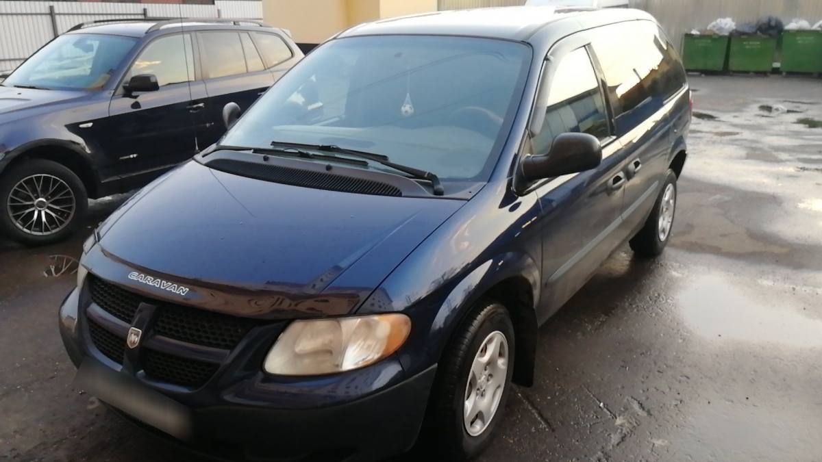 Dodge Caravan IV 2002