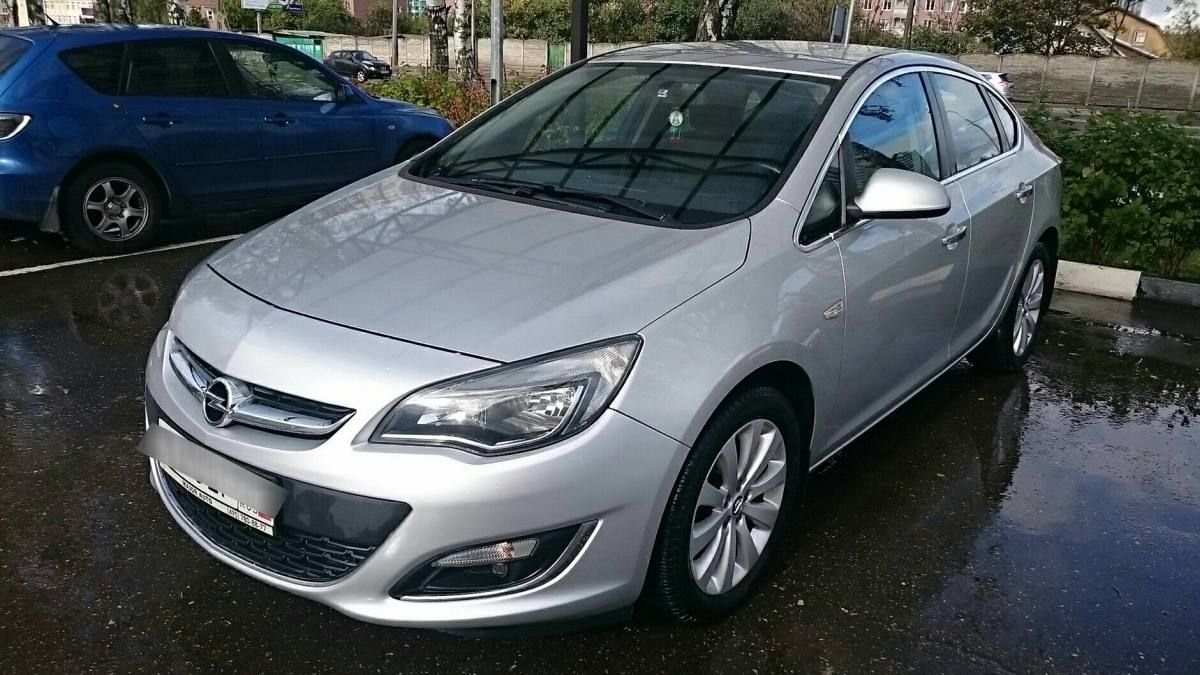 Opel Astra J Рестайлинг 2013