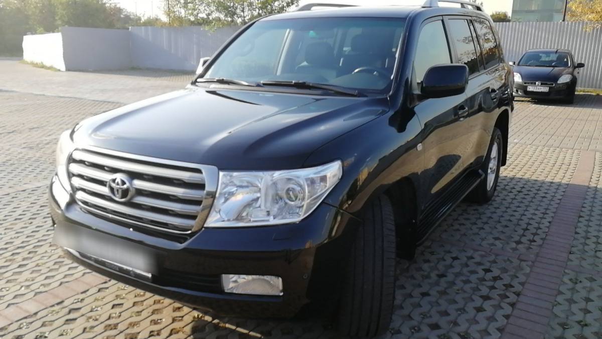 Toyota Land Cruiser 200 Series 2011